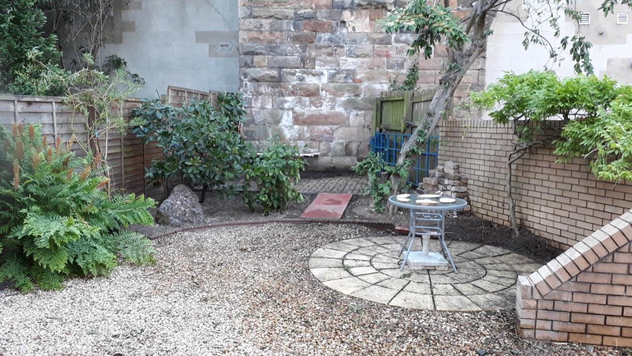 Bright City Centre House - Private Garden & Parking! Villa Glasgow Dış mekan fotoğraf